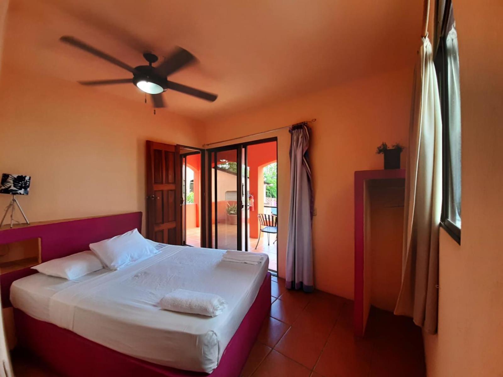 El Jardin Hotel ซานฮวนเดลซูร์ ภายนอก รูปภาพ